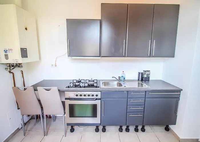 Luxurious South Of Lv8 Apartment Vienna